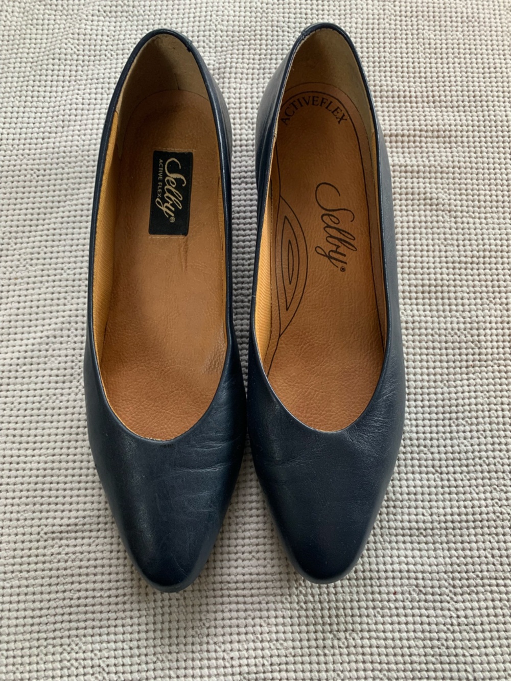 Selby Navy Pointed Leather Low Block ‎ Heel Shoes Size 9  Comfortable Comfort